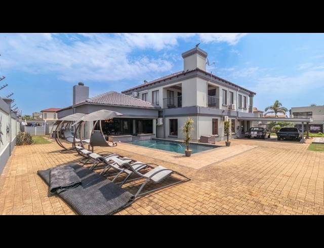 4 BEDROOM HOUSE FOR SALE IN ZAMBEZI COUNTRY ESTATE